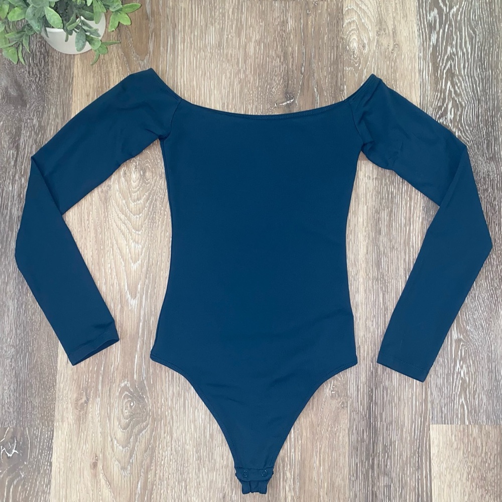 Aritzia Babaton Dark Teal Off-Shoulder Long Sleeve Bodysuit